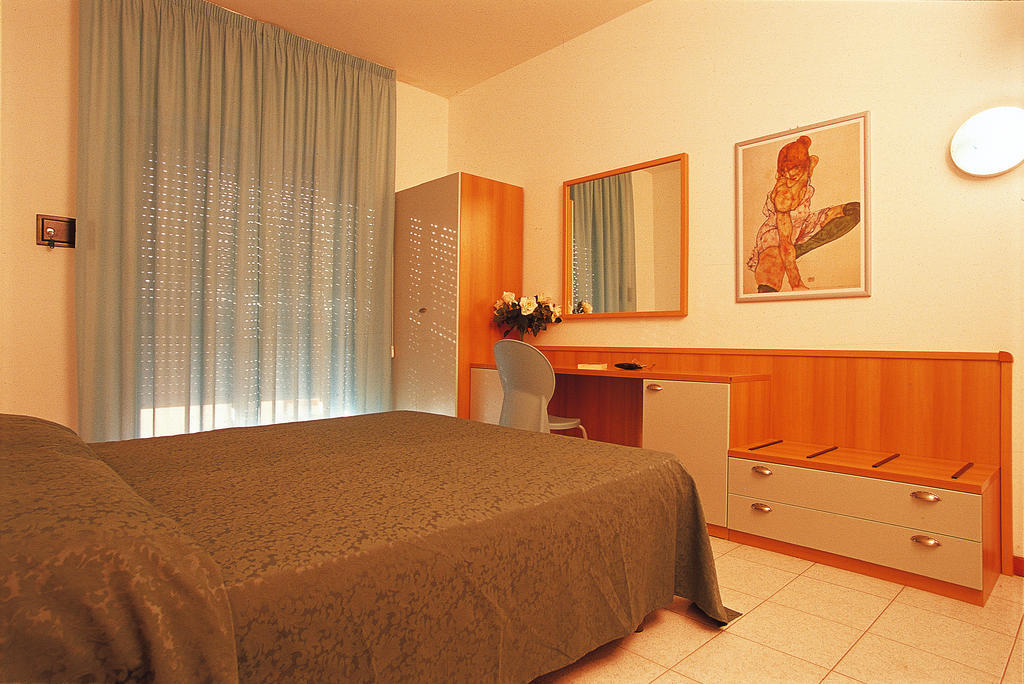 Montesilvano Marina Club Hotel Le Nazioni חדר תמונה